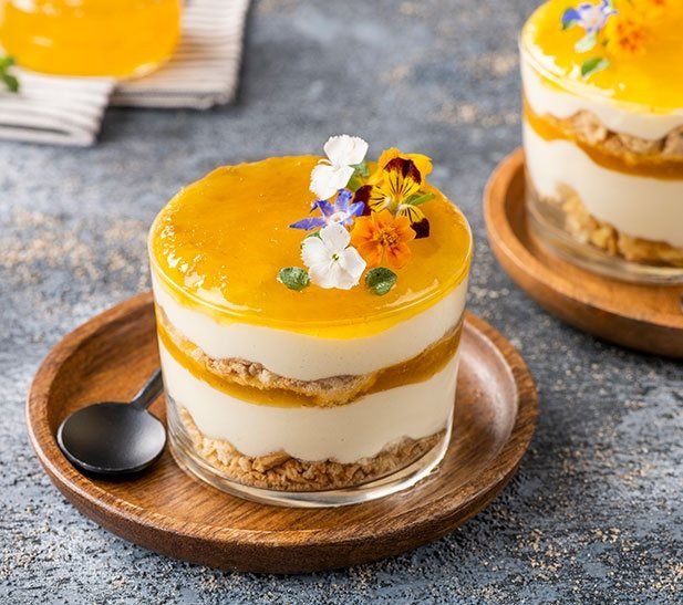 Mousse con mermelada de piña